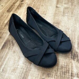 CL by Laundry Black Ballerina Flats